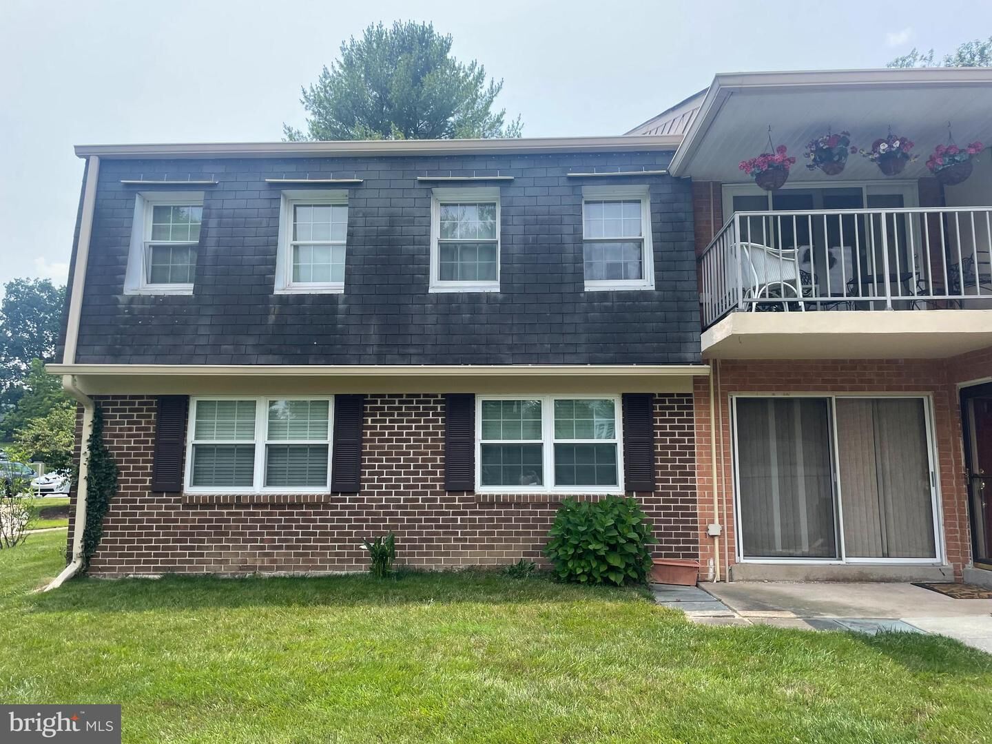 Property Photo:  208 Old Forge Crossing 208  PA 19333 