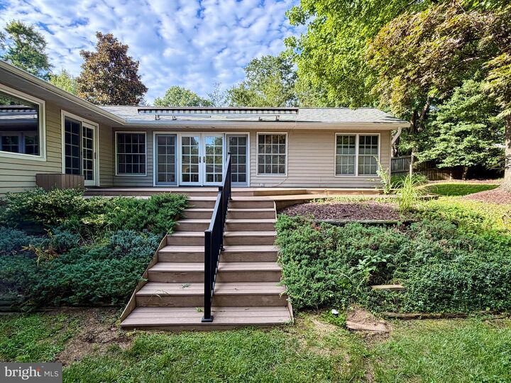 Property Photo:  359 Preswick Way  MD 21146 