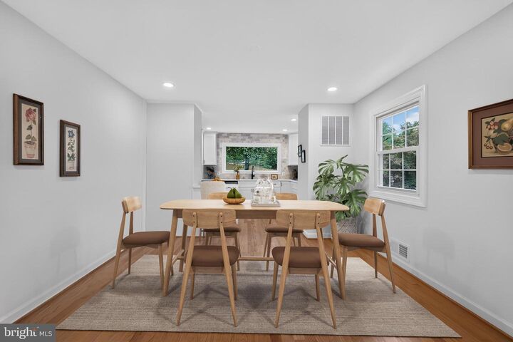 Property Photo: 250 Aspen Street VA 22305