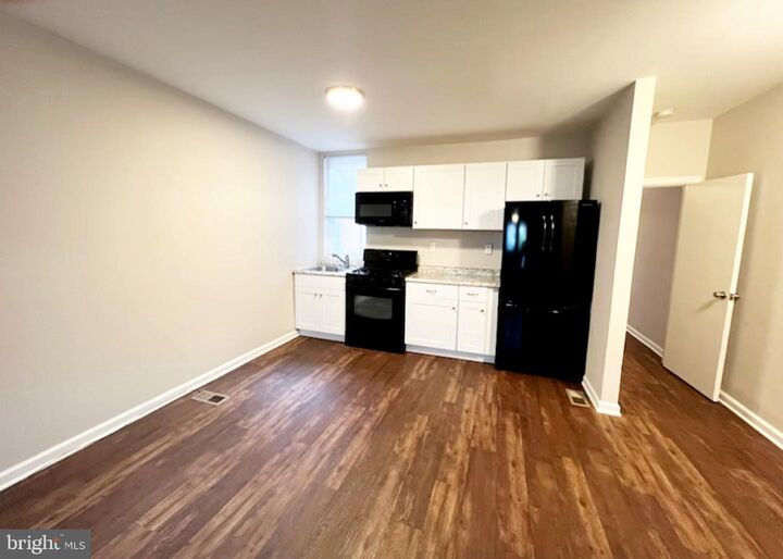 Property Photo: 5815 Catharine Street Apt A PA 19143