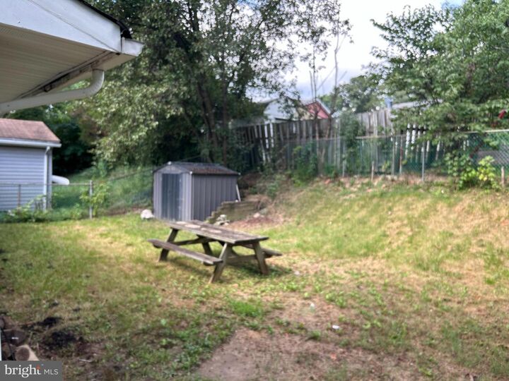 Property Photo: 634 Chapelgate Drive MD 21113