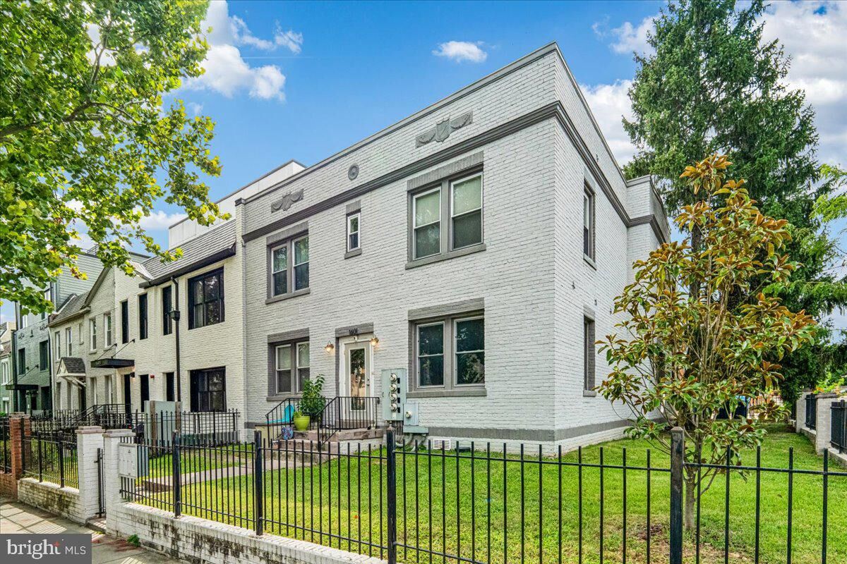 Property Photo:  1601 Isherwood Street NE 1  DC 20002 