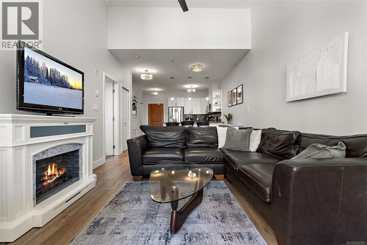 Property Photo: 866 Brock Avenue 407 BC V9Z 0L7
