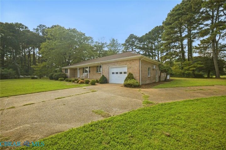 Property Photo: 364 Oak Point Road VA 23076