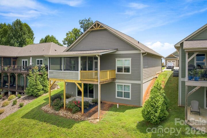 Property Photo:  1386 River Club Ridge  NC 28645 