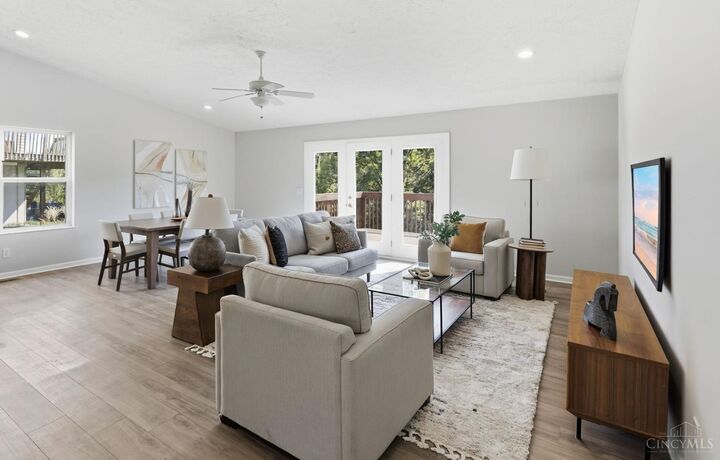 Property Photo:  2949 Parkwalk Drive  OH 45239 