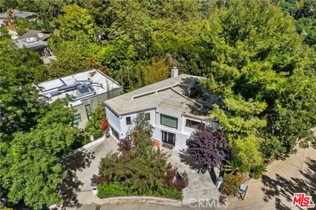 Property Photo:  7670 Woodrow Wilson Dr  CA 90046 