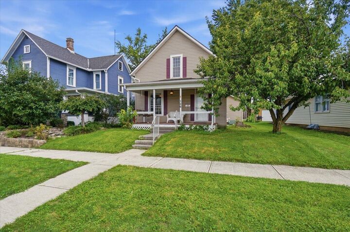 Property Photo:  126 N Walnut Street  OH 43040 