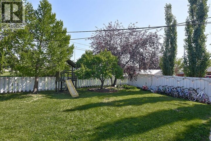 Property Photo: 10431 92A Street AB T8V 3V6