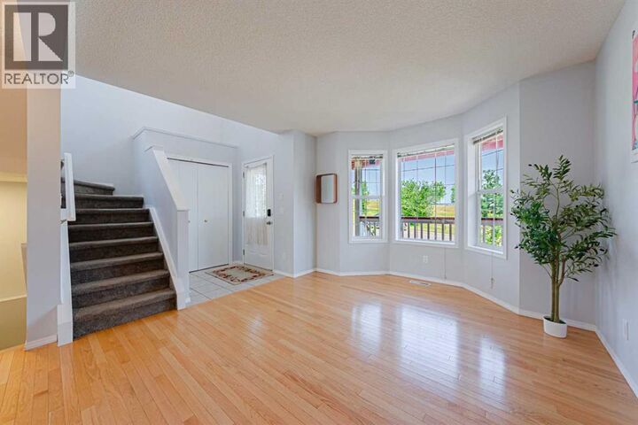 Property Photo:  212 Hidden Hills Road Northwest  AB T3A 5Y1 