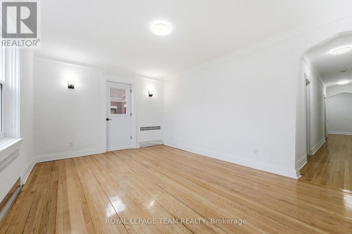 Property Photo:  235 Cooper Street 30  ON K2P 1L7 