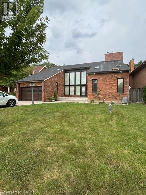 Property Photo:  105 Maple Drive 1  ON L8M 1X1 