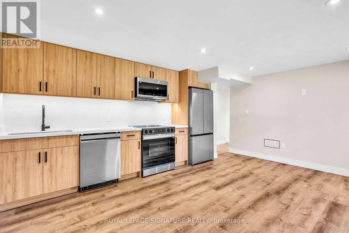 Property Photo: 986 Srigley Street 2 ON L3Y 1Y3