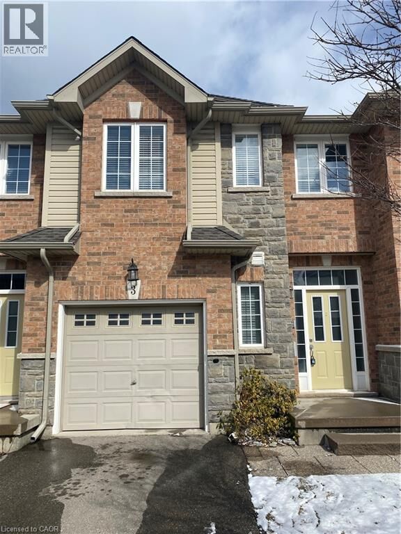 Property Photo:  40 Dartmouth Gate 3  ON L8E 0B9 