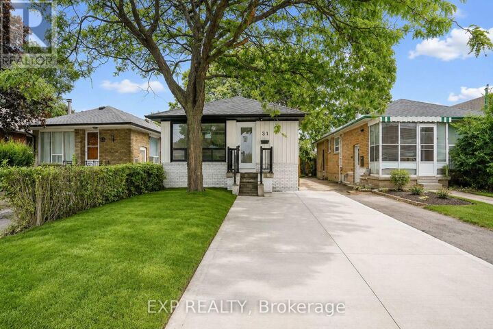 Property Photo:  31A Laurel Avenue  ON M1K 3J3 