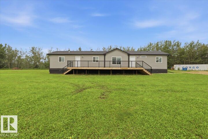 Property Photo:  1409 Twp Rd 502  AB T0C 2P0 
