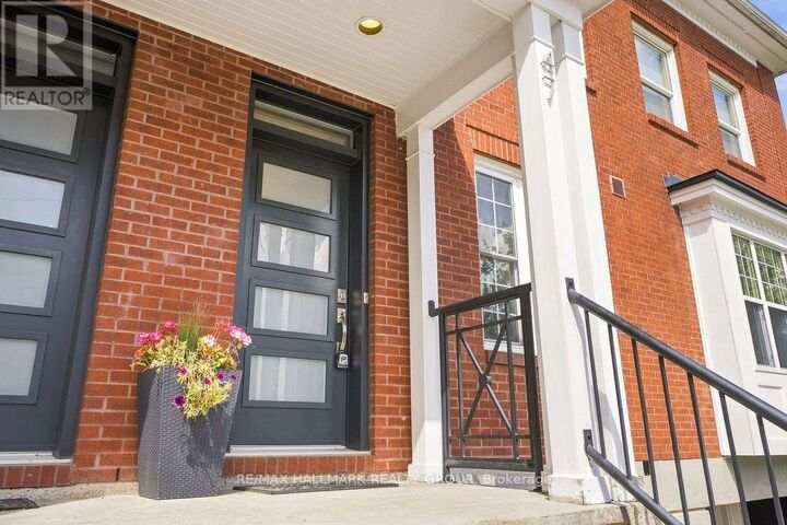 Property Photo:  47 Rideau Terrace  ON K1M 2A2 