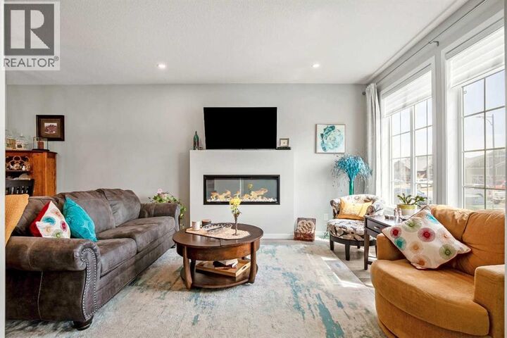 Property Photo: 32 Wolf Crescent AB T1S 5V2