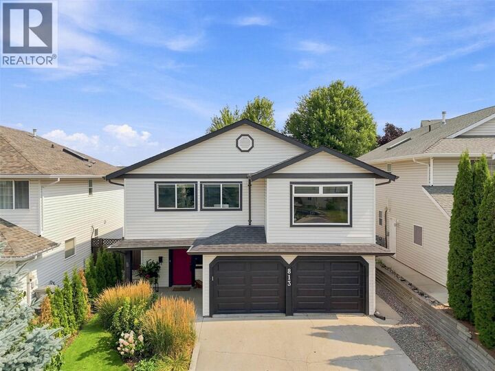 813 Regent Crescent — photo 1