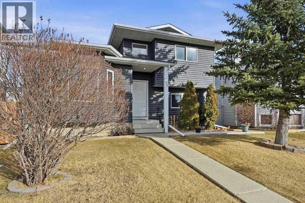 Property Photo: 2855 Catalina Boulevard Northeast AB T1Y 6R2