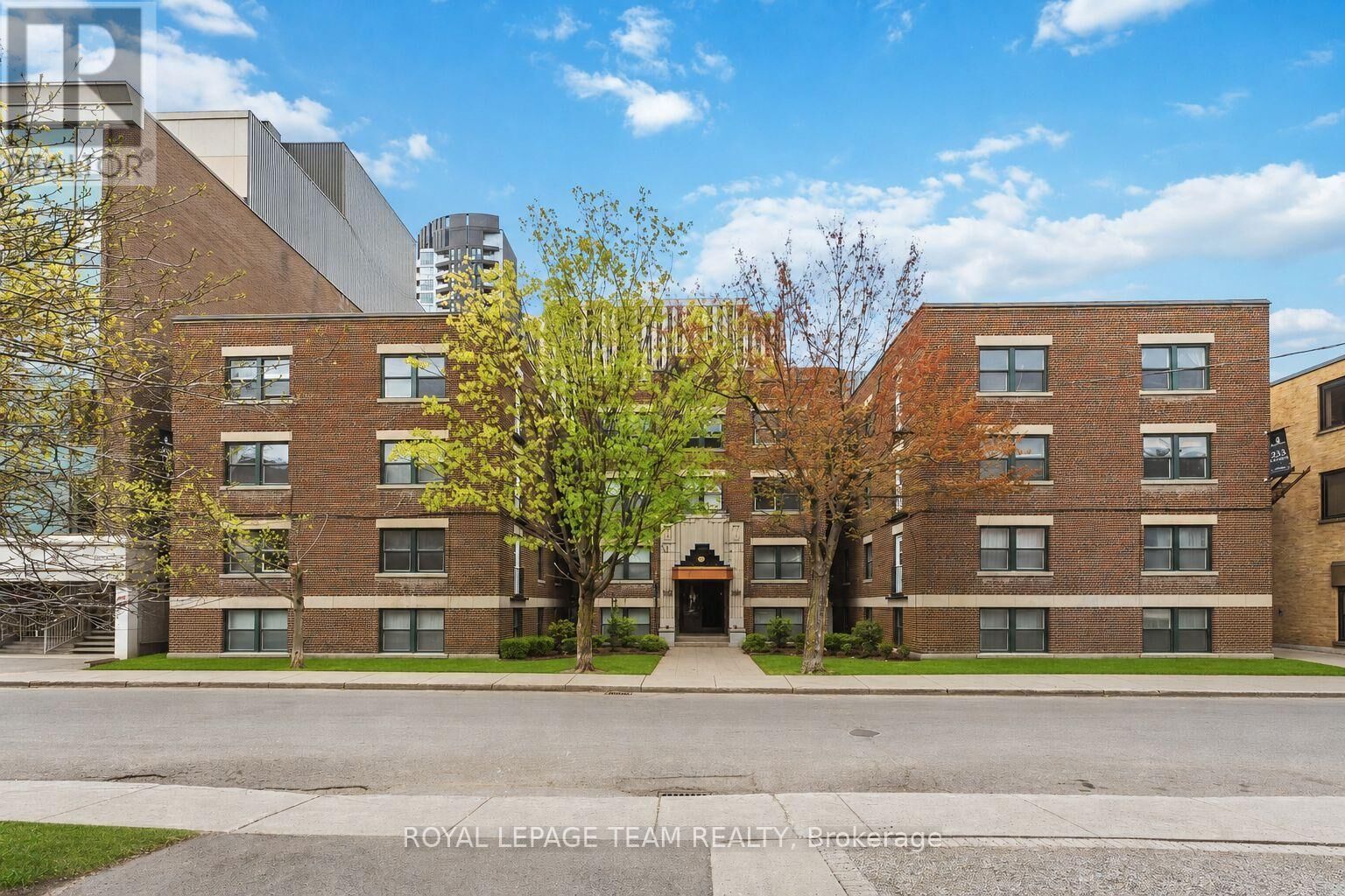 Property Photo:  235 Cooper Street 36  ON K2P 1L7 