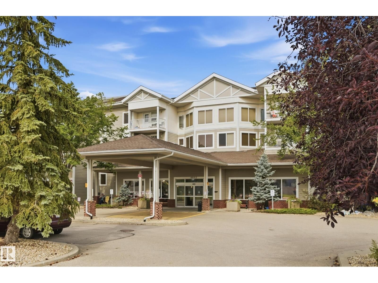 Property Photo:  #426 8802 Southfort Dr  AB T8L 4R6 