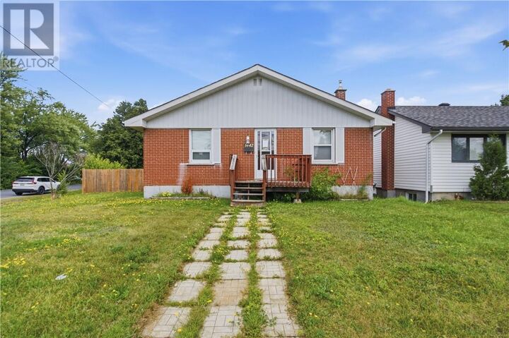 Property Photo:  1442 Agincourt Avenue  ON P3A 3J9 