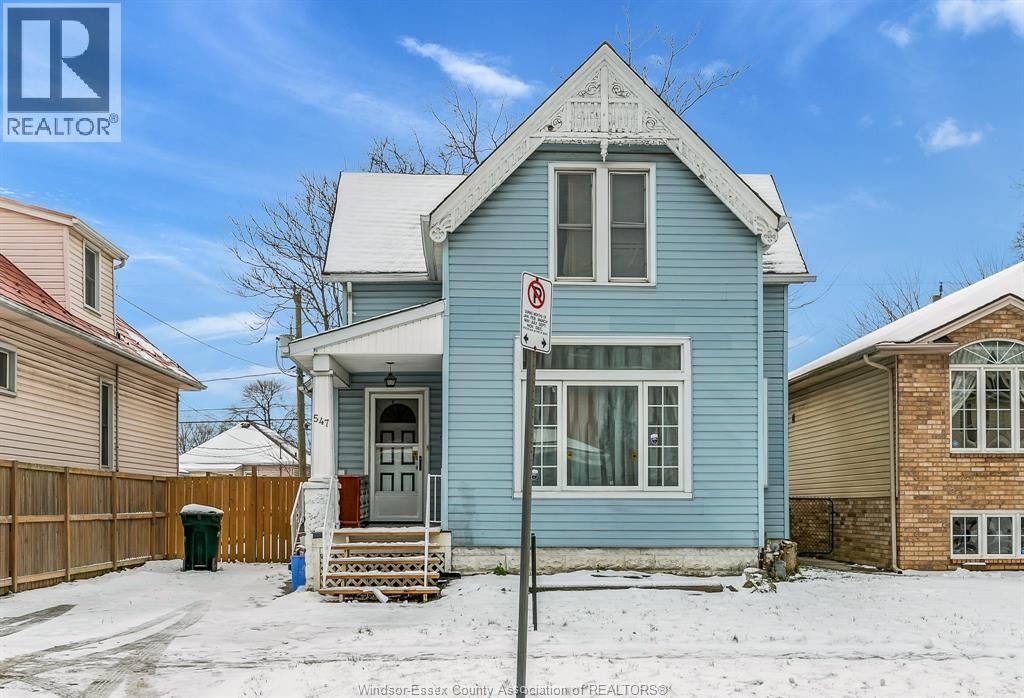 Property Photo:  547 Oak  ON N9A 5E7 