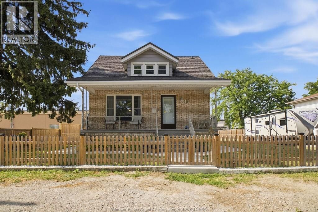 Property Photo:  610 Brazil Avenue  ON N8X 2X5 