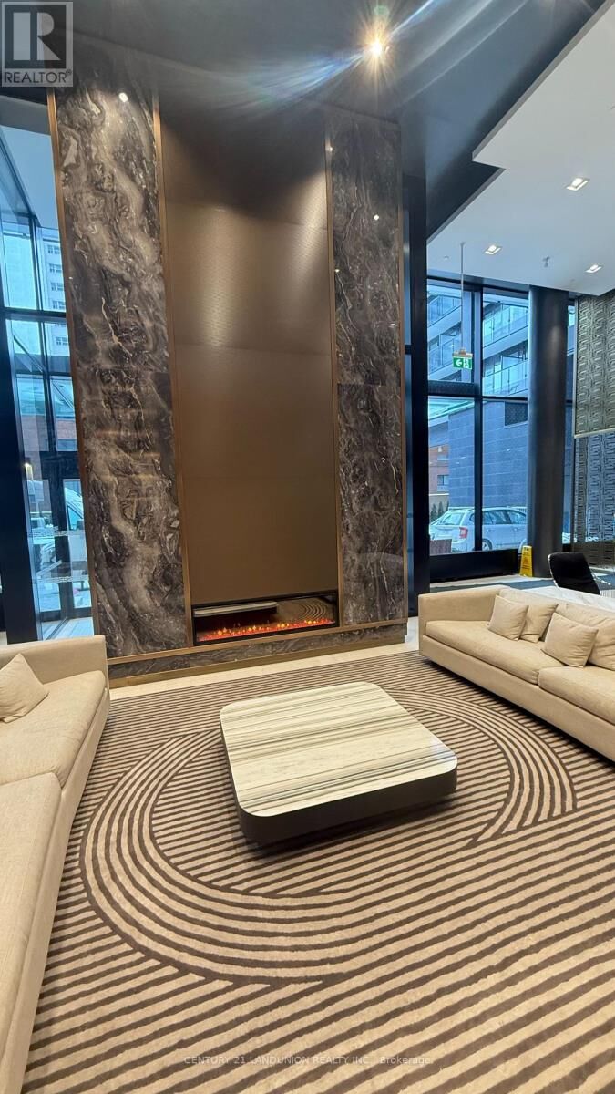 Property Photo: 117 Broadway Avenue 2411 ON M4P 1V3