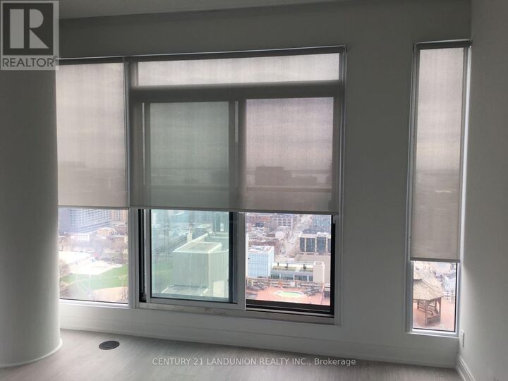 Property Photo: 181 Dundas Street East 2905 ON M5A 0N5