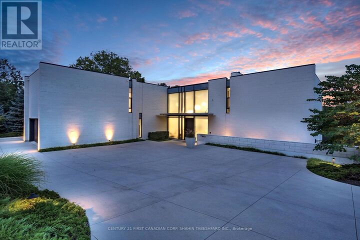 Property Photo: 756 Riverside Drive 2 ON N6H 2S4