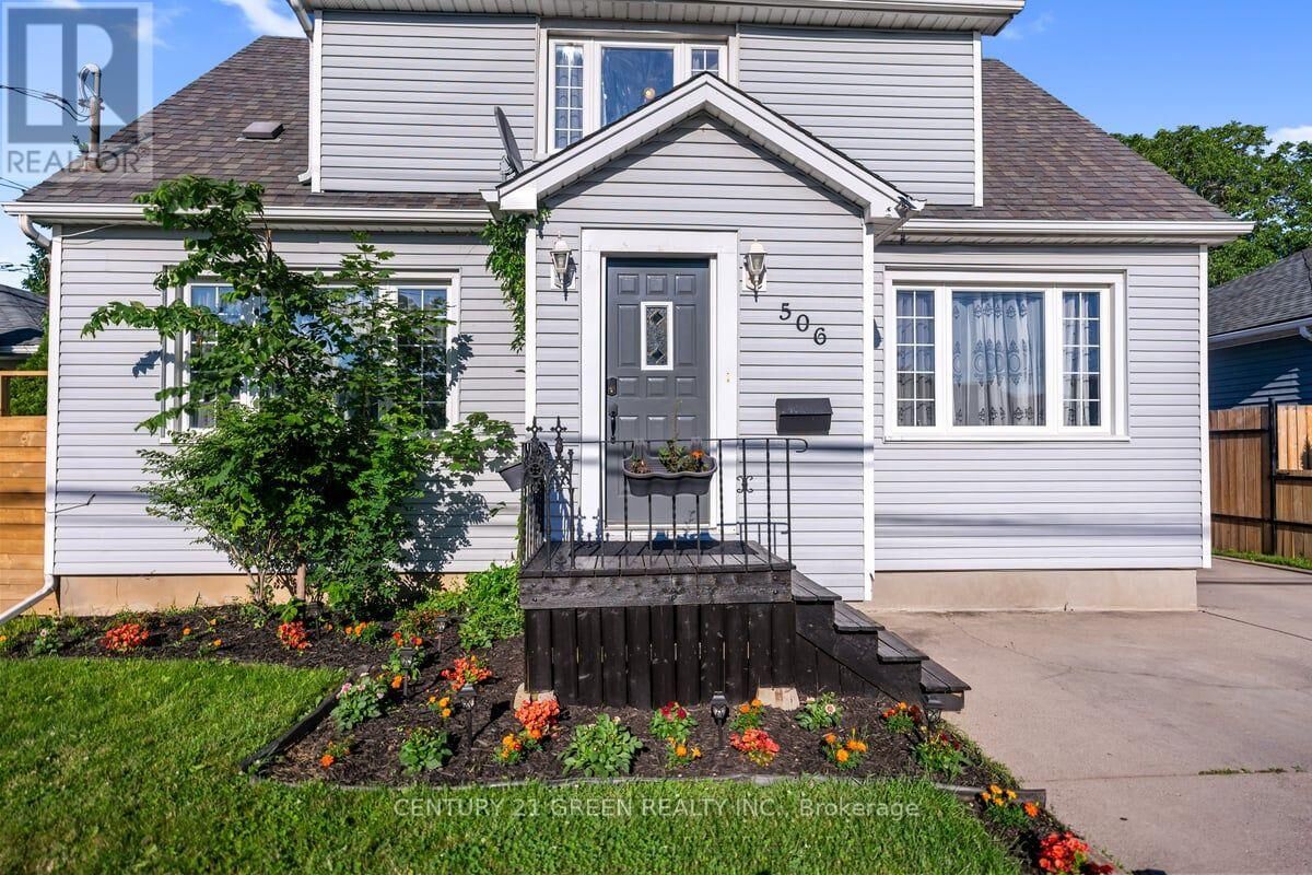 Property Photo: 506 Niagara St Street ON L2M 3P5