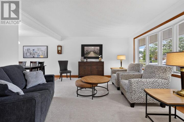 Photo de la propriété:  94 Laronde Ave  ON P6B 5R6 