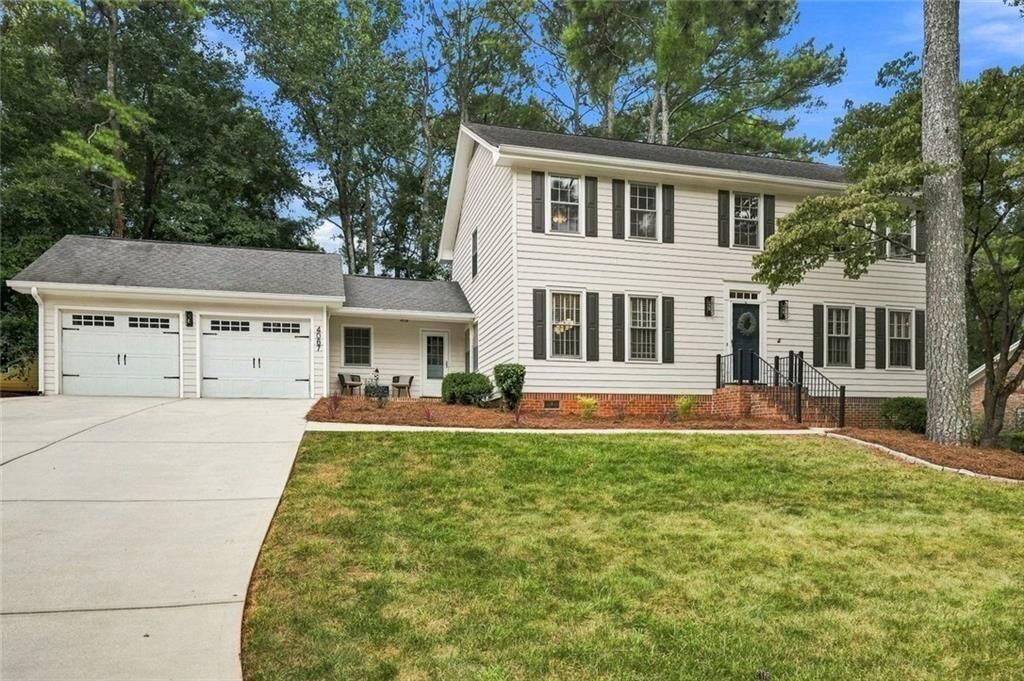 Property Photo: 4067 Wembley Forest Way GA 30340