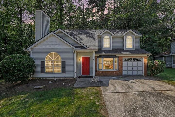 Property Photo: 2955 Sugarcreek Lane SE GA 30316