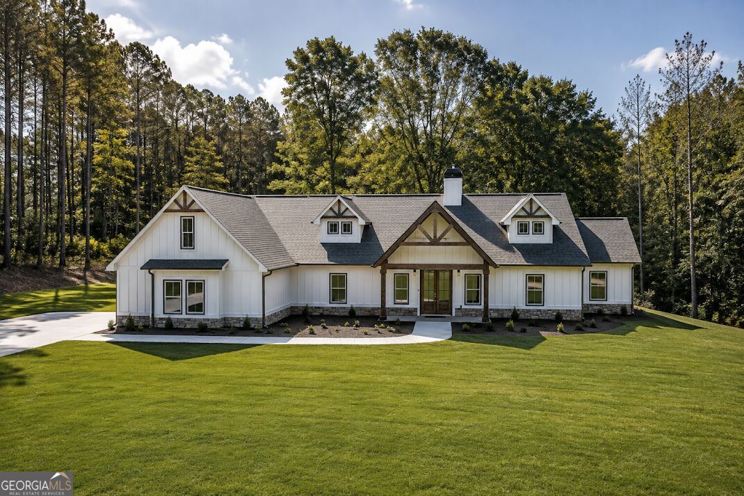 Property Photo: 153 Riversong Road GA 30117