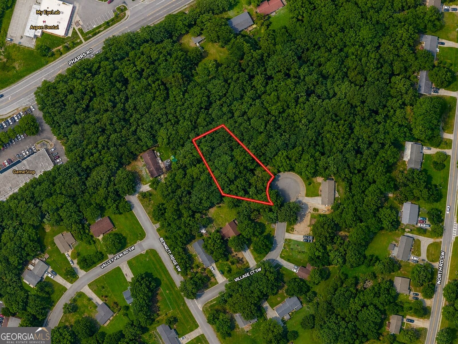 Property Photo: 1956 Village Court GA 30078