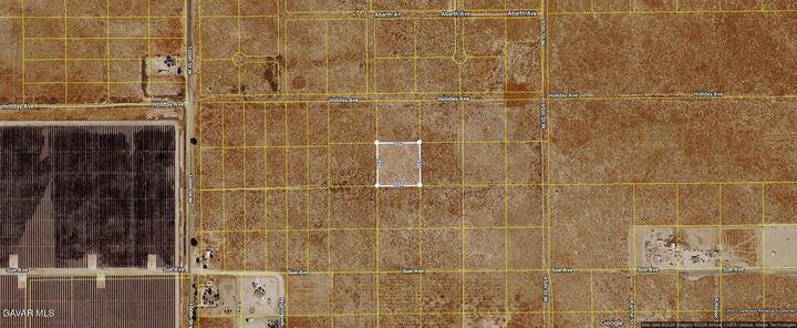 Property Photo:  Vic Holiday Ave &Amp 95th St W  CA 93560 