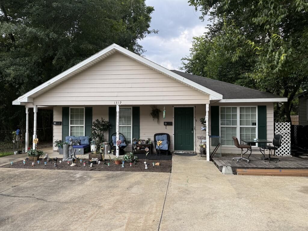 Property Photo: 1319 20th Street GA 31901
