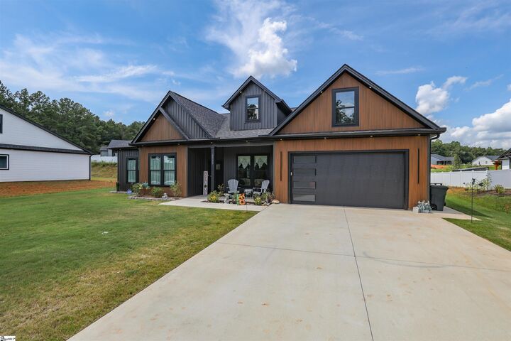 Property Photo: 2925 Old Greenville Highway SC 29630