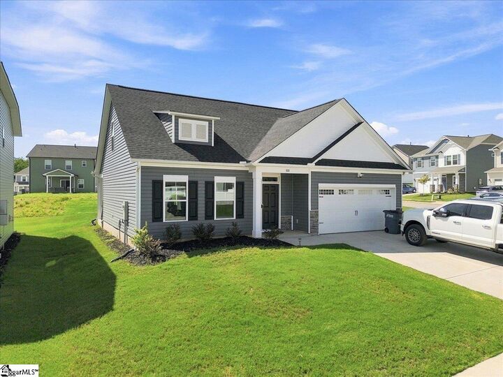 Property Photo: 100 Denbigh Lane SC 29605