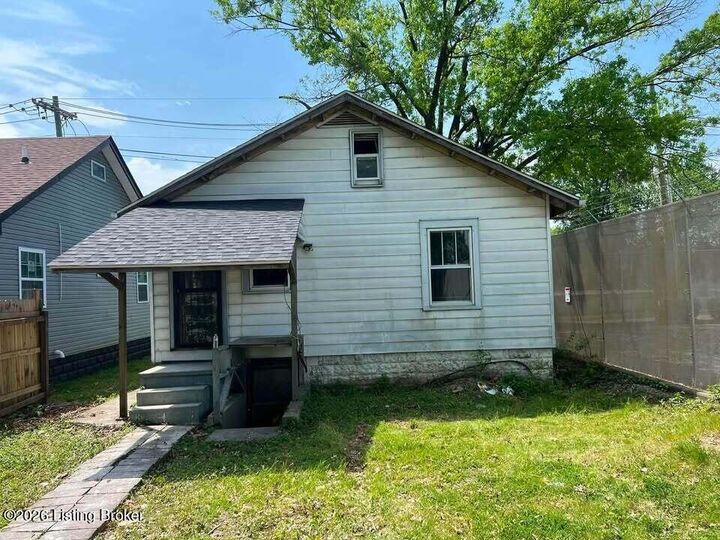 Property Photo: 3133 Del Park Terrace KY 40211