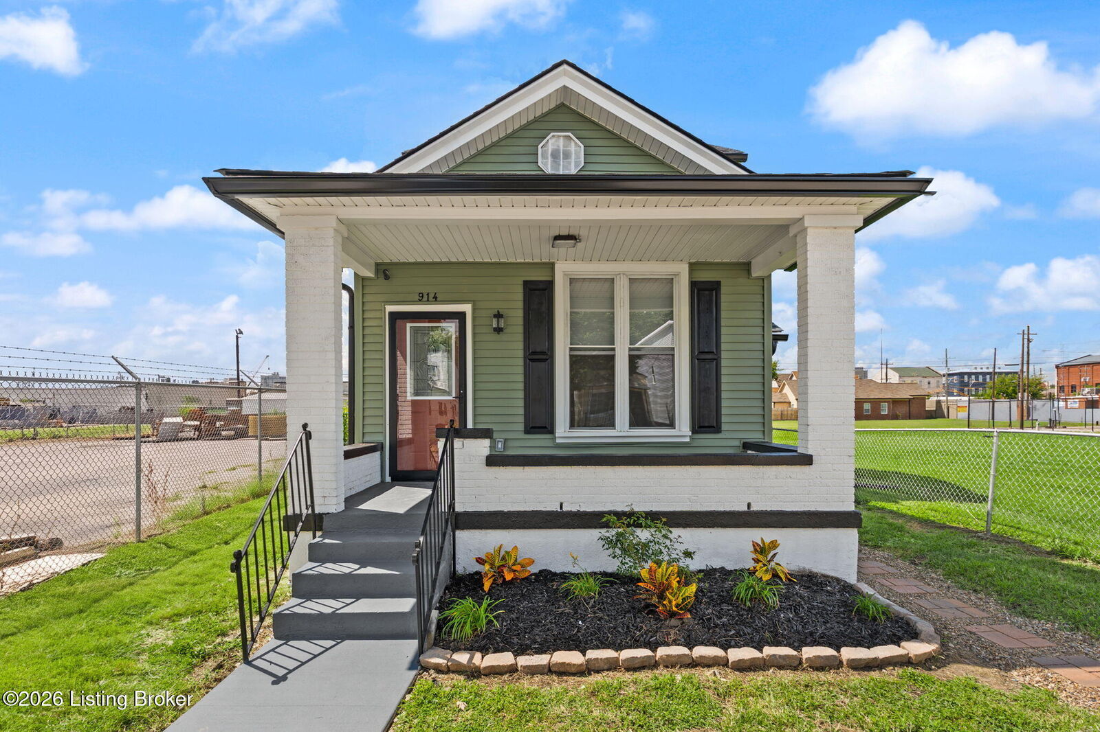 Property Photo:  914 S Preston St  KY 40203 