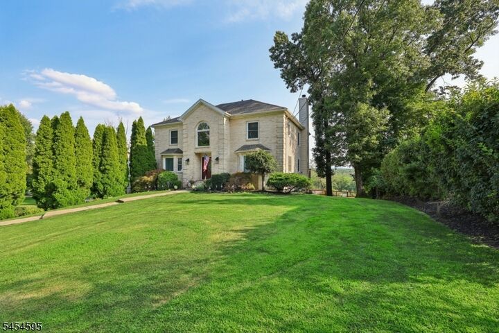 Property Photo: 17 Rosenbrook Dr NJ 07035