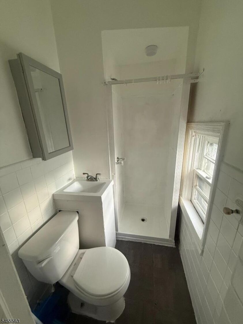 Property Photo: 71 Highland St 2 NJ 07524