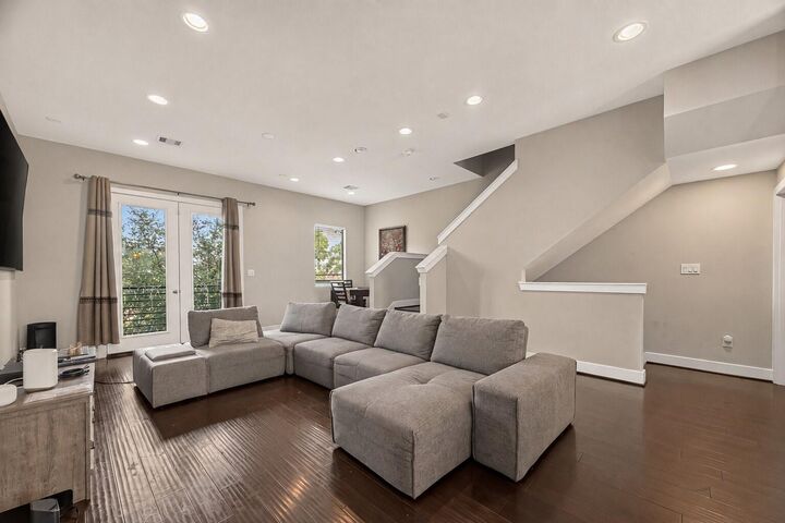 Property Photo:  1615 Milby Street A  TX 77003 
