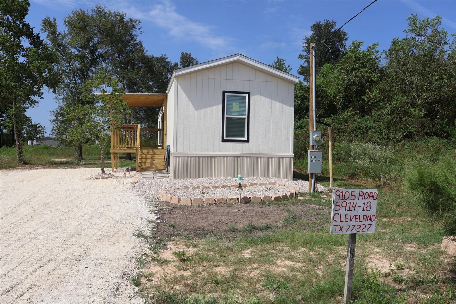 Property Photo:  9105 5914 18  TX 77327 