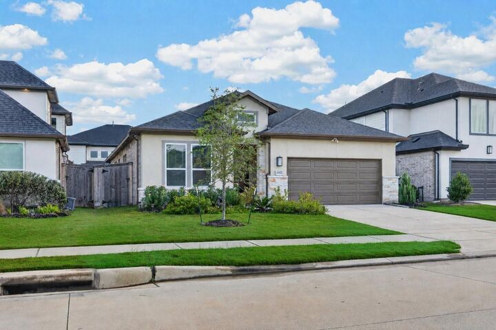 Property Photo: 21622 Laggan Cliff Lane TX 77433