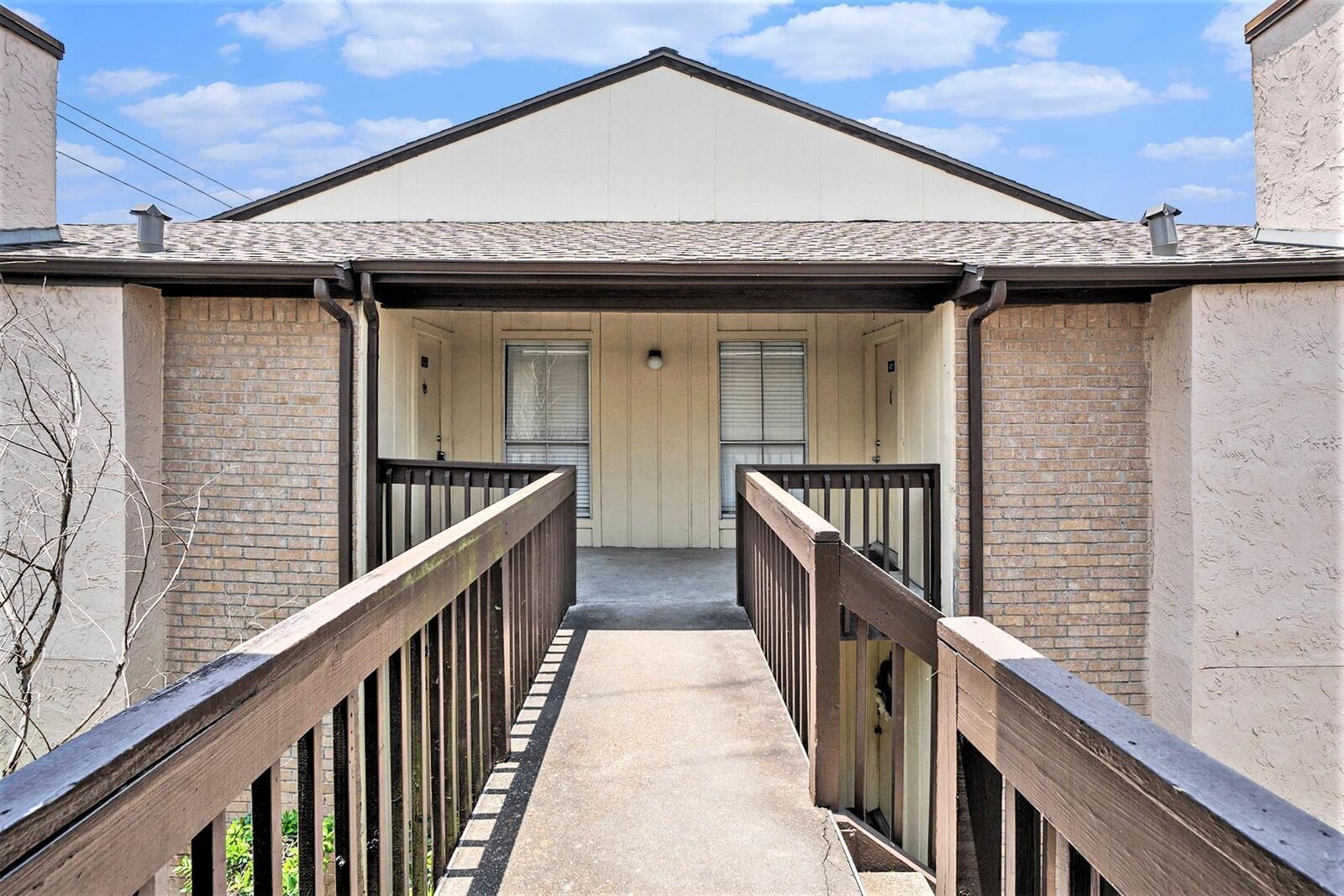 Property Photo: 1500 Bay Area Boulevard 424 TX 77058